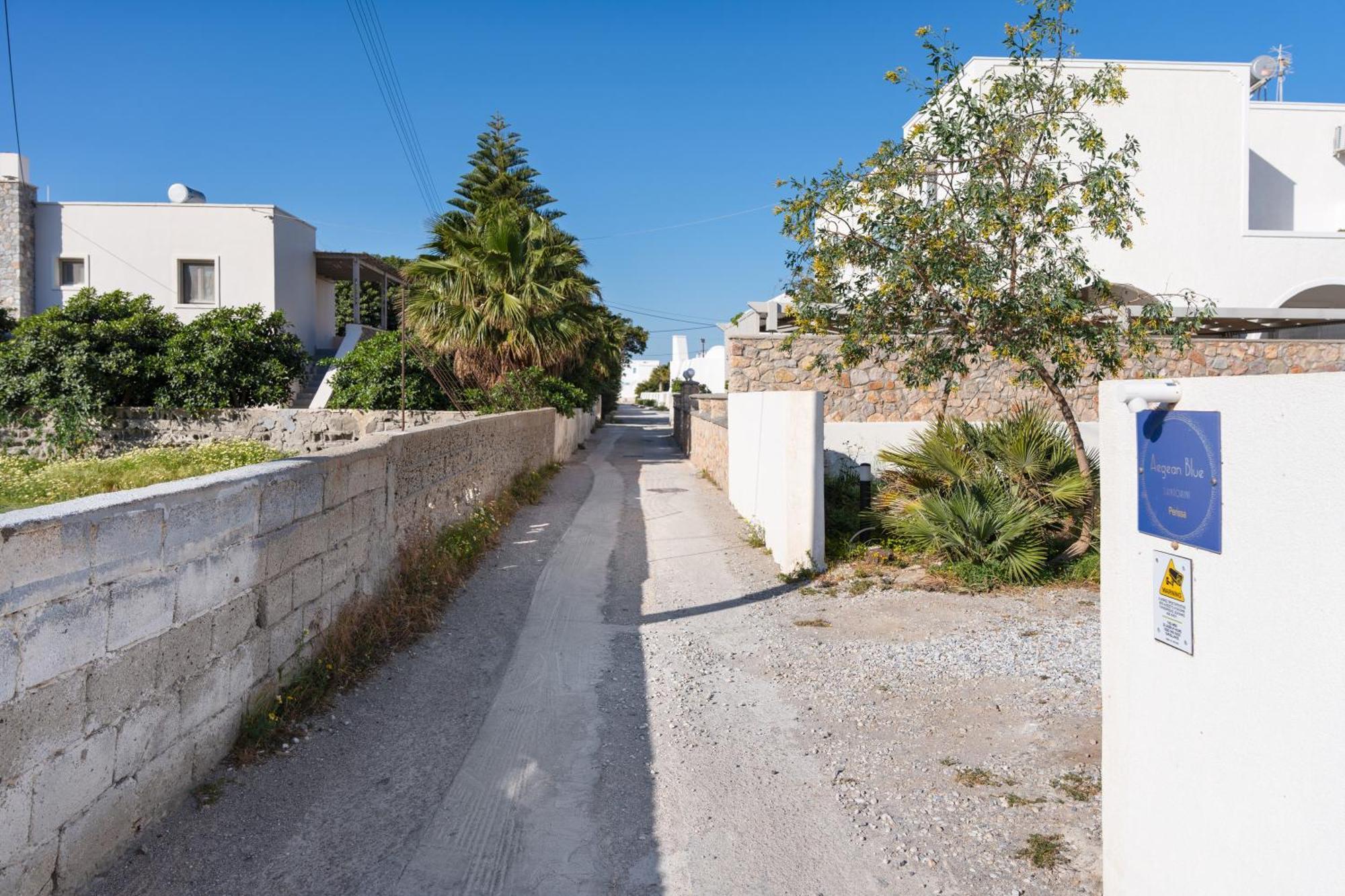 Ferienwohnung Aegean Blue Santorini Perissa Exterior foto